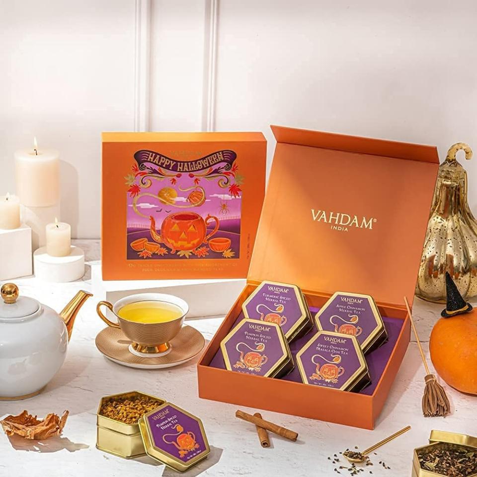 VAHDAM Halloween Tea Gift Set, Pumpkin Treats