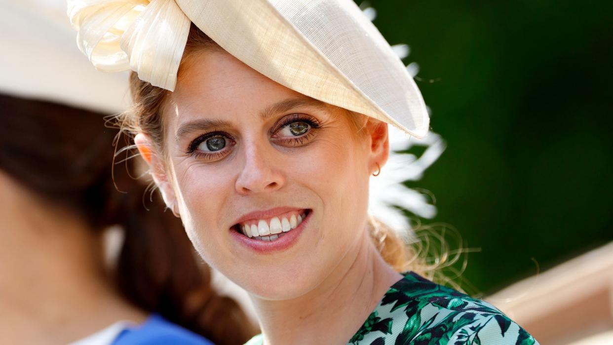  Princess Beatrice attends day four of Royal Ascot 2024 at Ascot Racecourse on June 21, 2024 in Ascot, England