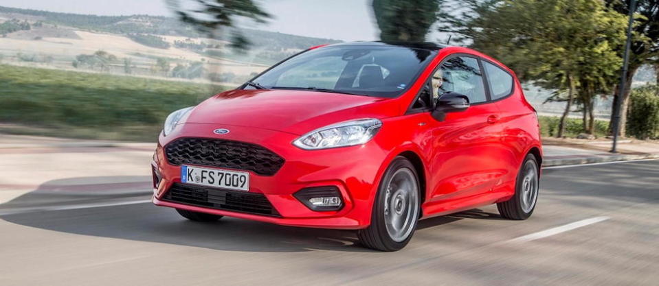 Dès le mois d'avril, il sera possible de commander une Ford Fiesta 1.0 Ecoboost 95 carburant à l'E85, et coûtant donc moins cher au kilomètre parcouru qu'une version diesel.
