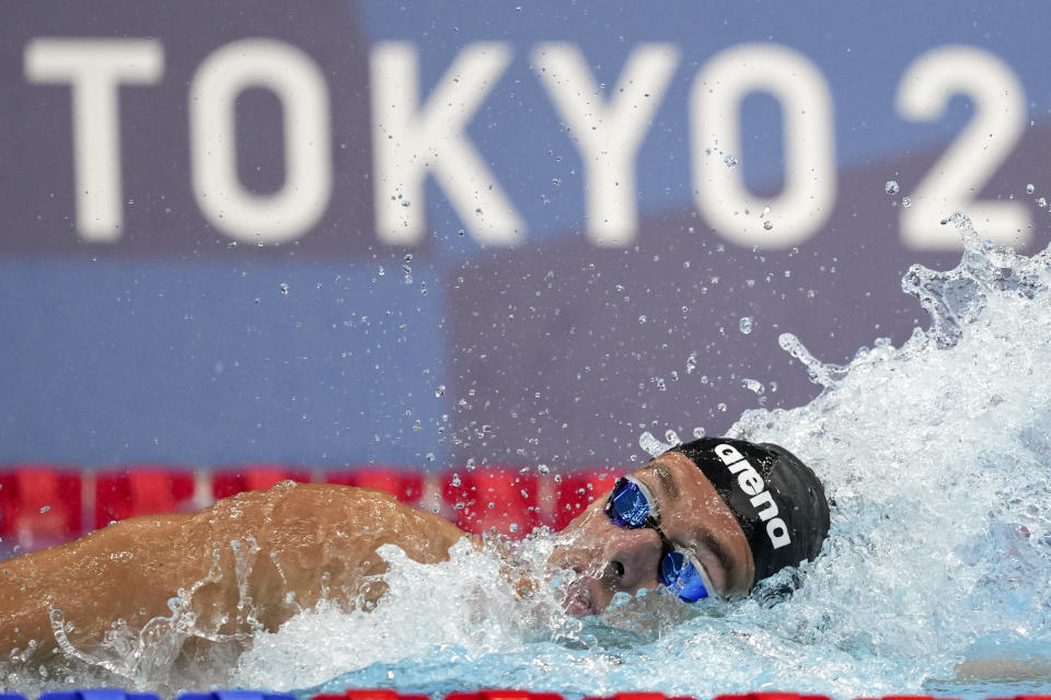 Gregorio Paltrinieri of Italy swims in the men's 800-meters freestyle final at the 2020 Summer Olympics, Thursday, July 29, 2021, in Tokyo, Japan. (AP Photo/Matthias Schrader)