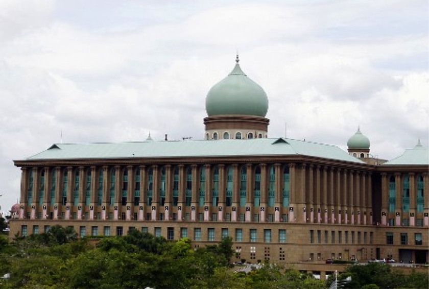 The Prime Minister’s Office however did not specify what measures it will be taking, instead saying that Prime Minister Tan Sri Muhyiddin Yassin had previously advised and informed the Agong on the relevant matters involving the Emergency, Parliament, and the pandemic. — AFP pic