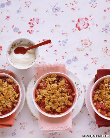 Rhubarb-Berry Crumbles