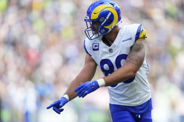 Former L.A. Rams would like current L.A. Rams to bring back old uniforms -  NBC Sports