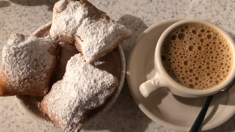 New Orleans beignet breakfast