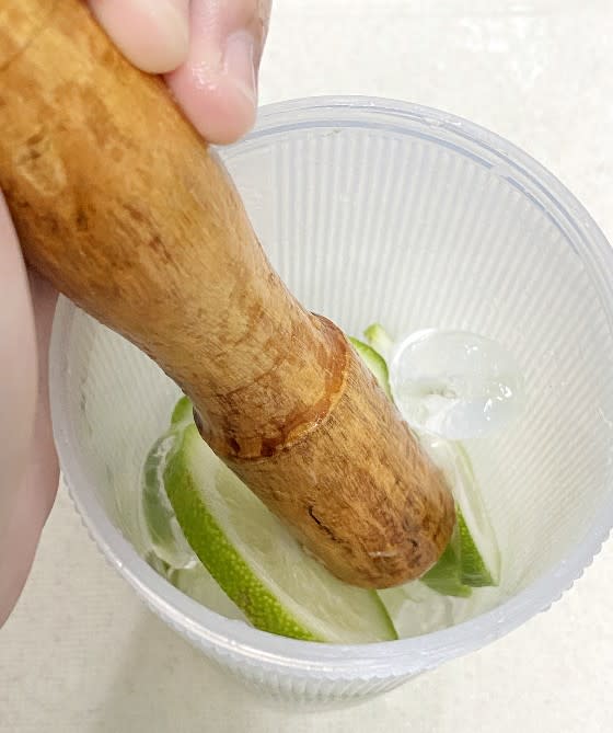 手打檸檬茶食譜│消暑茶飲之一 香水檸檬敲打時必要加呢樣