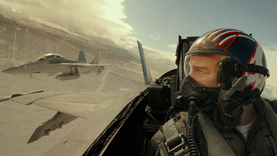 top gun maverick tom cruise 2 Top Gun: Maverick Review: Tom Cruise Goes Full Throttle In a Sequel That Does the Original Justice