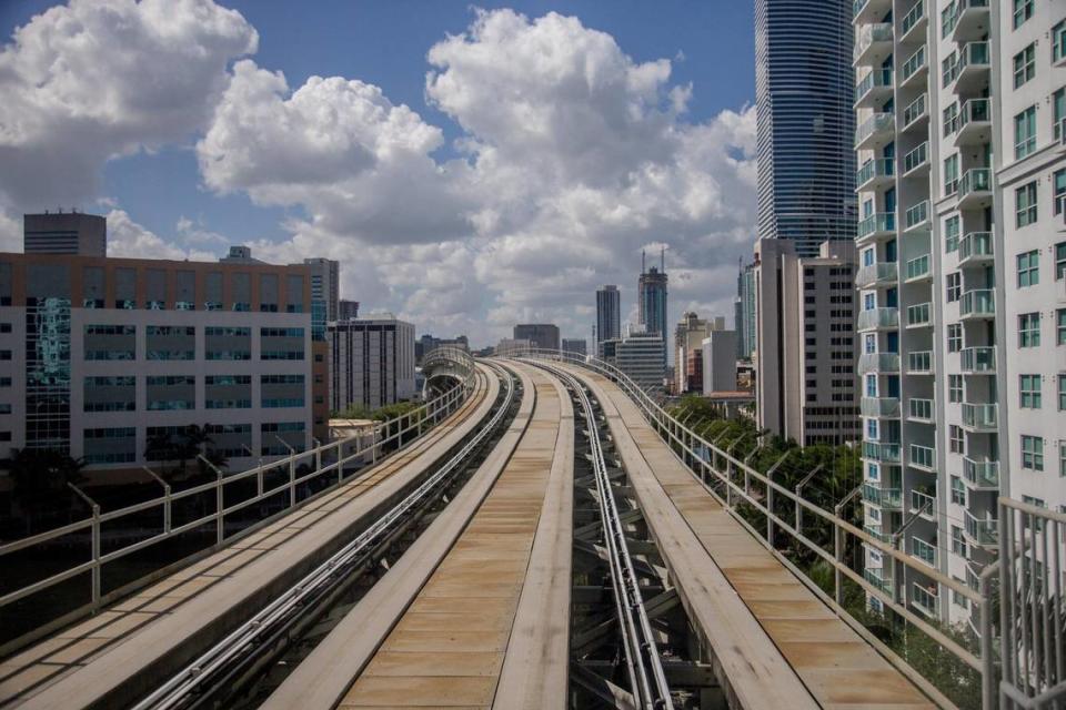 Metromover train tracks. Sam Navarro/Miami Herald File