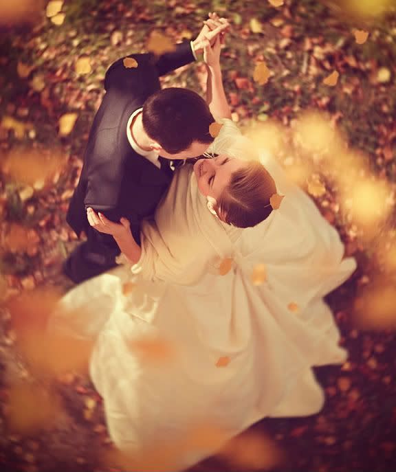 You’ll Be Able To Snap Some Dreamy Photos Falling autumn leaves make everything look super romantic, FYI. 