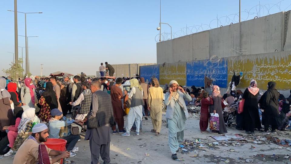 KABUL, AFGHANISTAN - AUGUST 25: People who want to flee the country continue to wait around Hamid Karzai International Airport in Kabul, Afghanistan on August 25, 2021. (Photo by Haroon Sabawoon/Anadolu Agency via Getty Images)