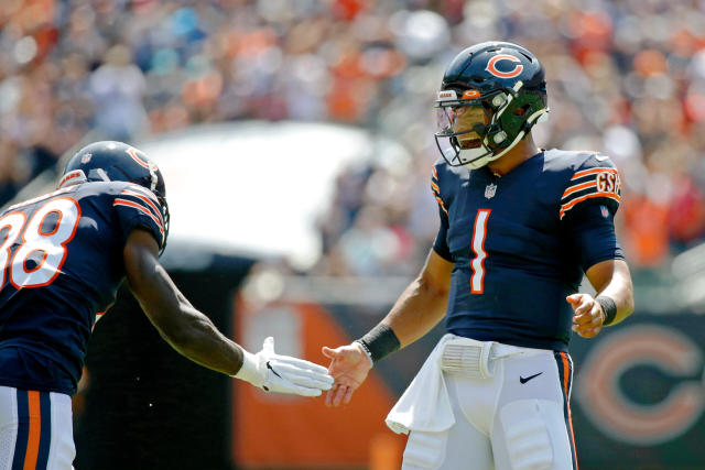 Watch every play of Bears rookie Justin Fields' preseason debut vs. Dolphins