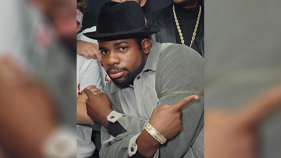 PHOTO: In this Oct. 7, 1986 file photo, Run-D.M.C.'s Jason Mizell, known as Jam-Master Jay, poses during an anti-drug rally at Madison Square Garden in New York. (G. Paul Burnett/AP, FILE)