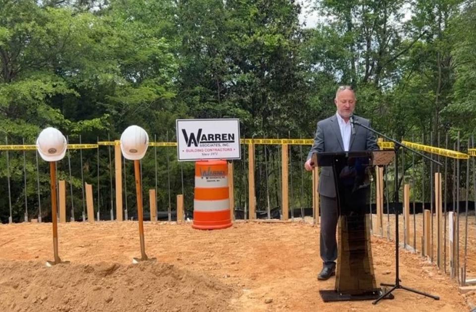Mayor Lester Miller speaks at a ceremonial groundbreaking for the Cliffview Lake Park improvement project in Bibb County. Courtesy Macon-Bibb County