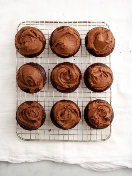 Chocolate Cupcakes with Avocado Icing