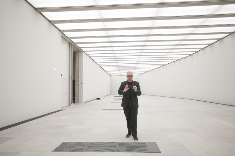 In this Monday, July 1, 2019 photo, architect David Chipperfield poses for media in a hall of the James-Simon-Galerie at the Museumsinsel, Museums Island, in Berlin, Germany. The building, designed by David Chipperfield, is the new central entrance building for the museums at the Museumsinsel of the German capital. (Photo/Markus Schreiber)