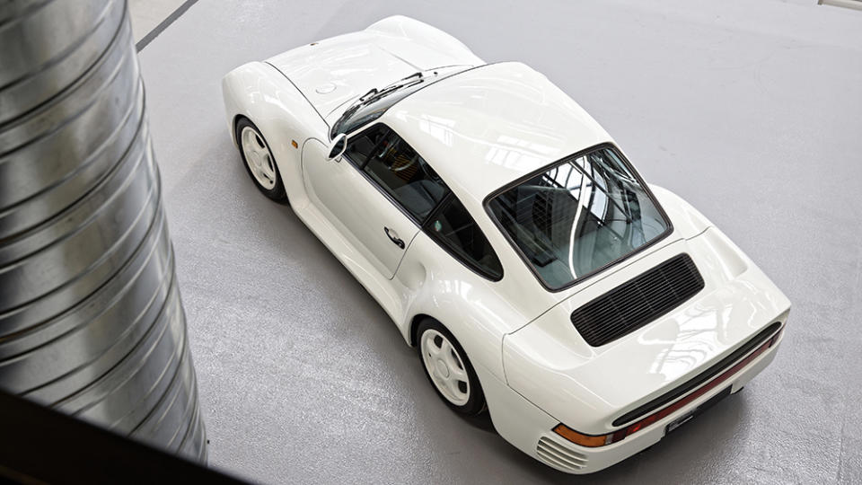 Nick Heidfeld’s Porsche 959 S from above