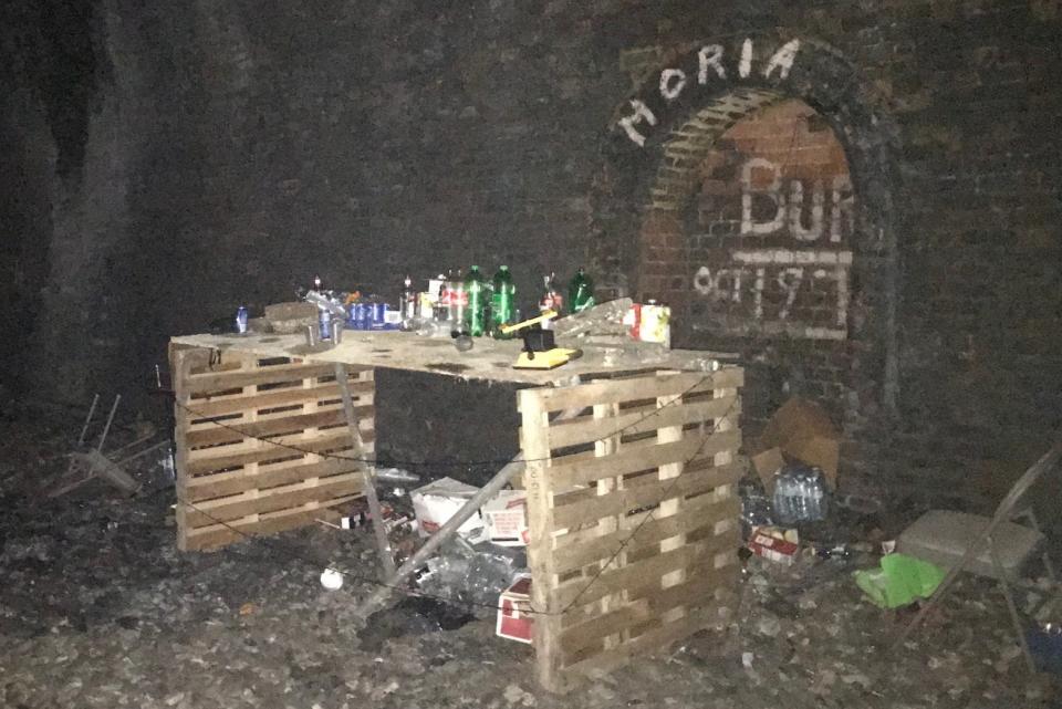 Temporary bar at illegal rave in Dulwich WoodMetropolitan Police