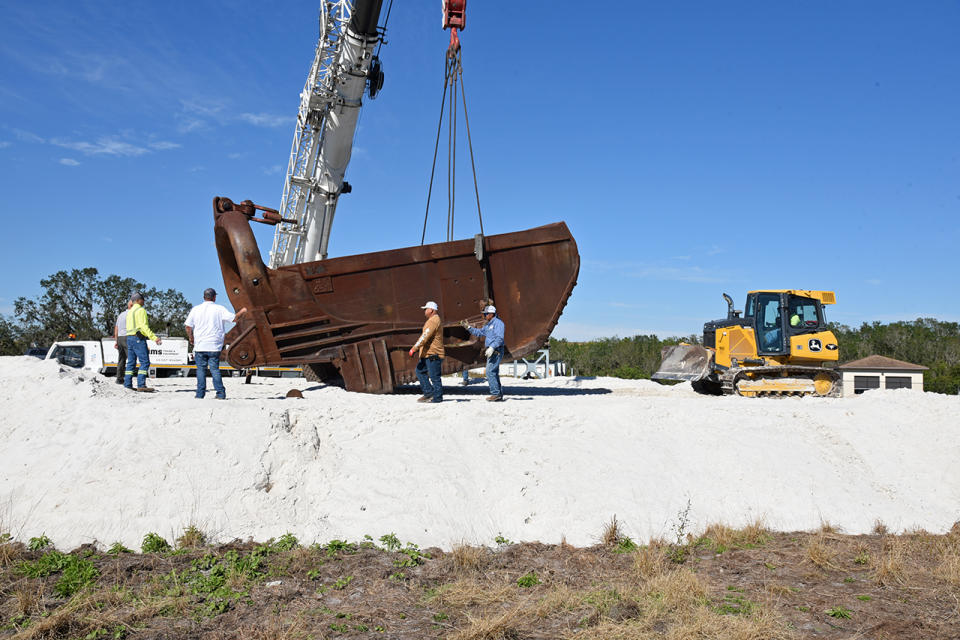 Streamsong Chain Bucket