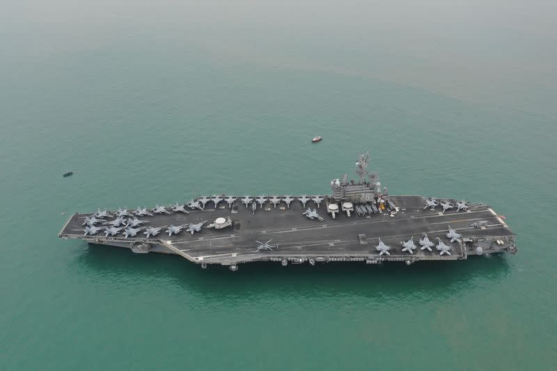 FILE PHOTO: U.S. Navy aircraft carrier USS Ronald Reagan leaves Victoria Harbour after a visit to Hong Kong