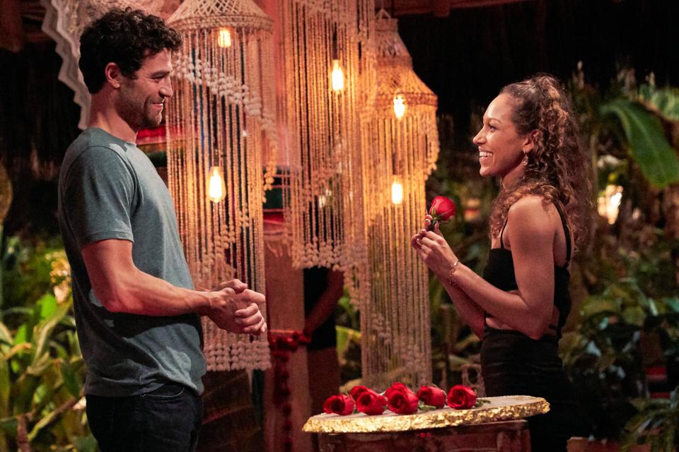 BACHELOR IN PARADISE - JOE, SERENA P.