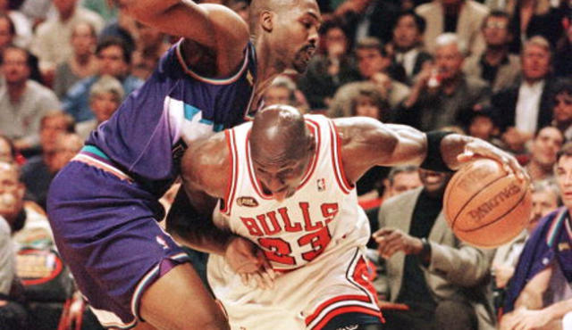 Arena Crack pot Mansion A Utah Judge Has Ruled That Michael Jordan Pushed Off Against Bryon Russell  On That Legendary Shot