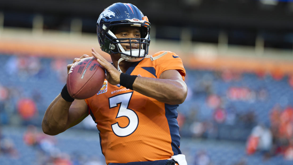  Russell Wilson #3 of the Denver Broncos with the ball in his hand 