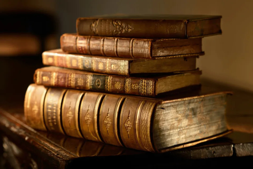 11 random facts about books that are weirdly interesting