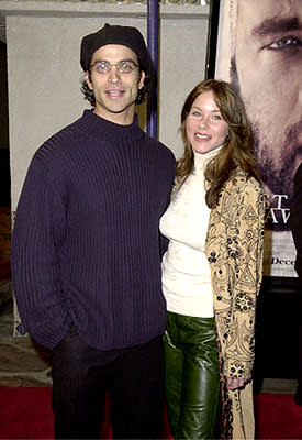 Johnathon Schaech and Christina Applegate at the Westwood premiere of 20th Century Fox's Cast Away