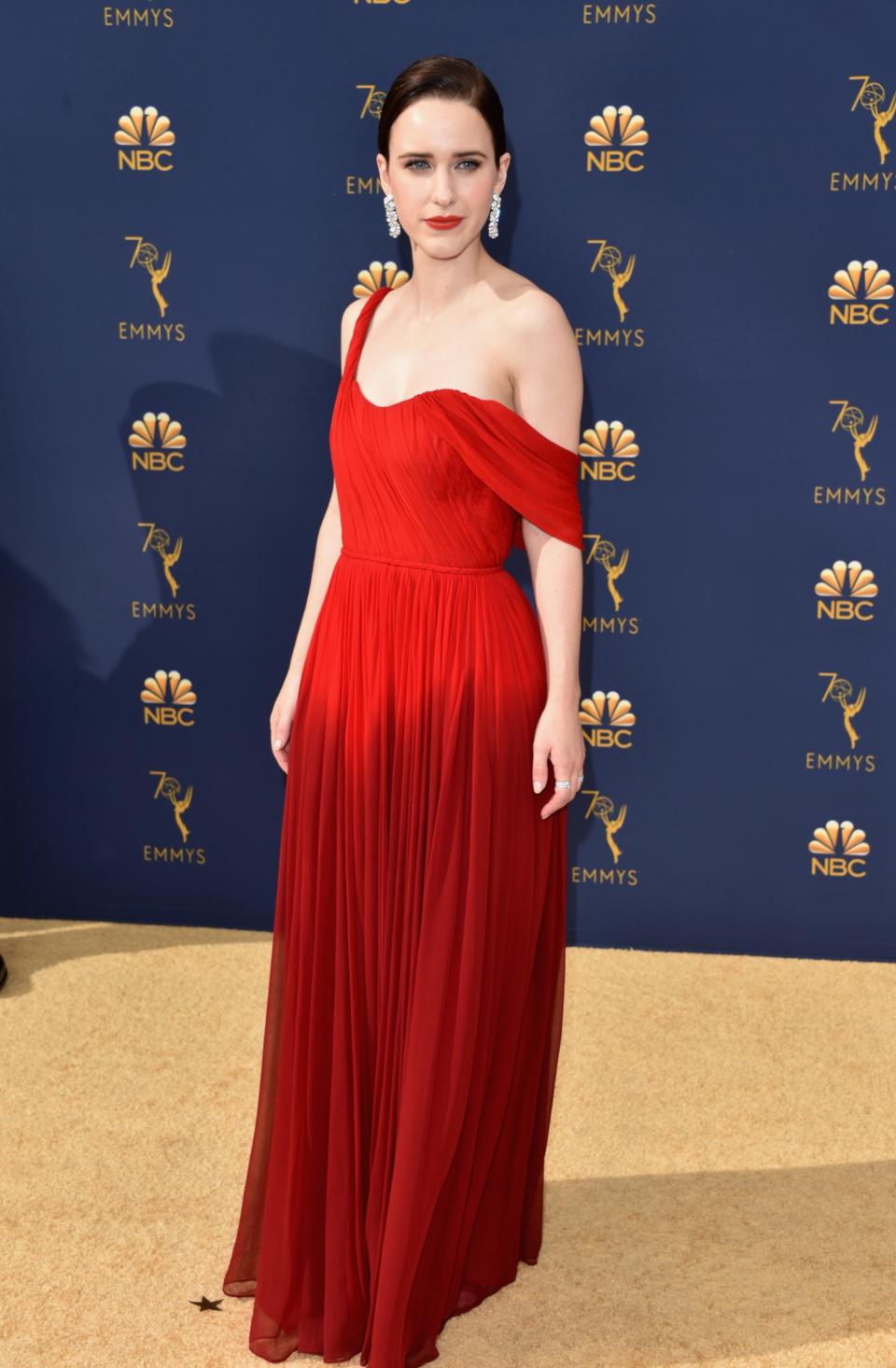 Rachel Brosnahan in Oscar de la Renta and Tiffany & Co. jewelry