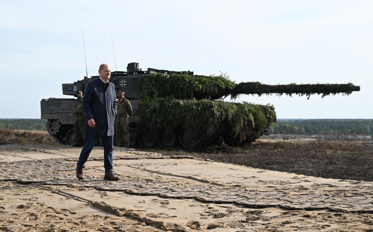 Olaf Scholz, Leopard II tank - David Hecker/Getty Images