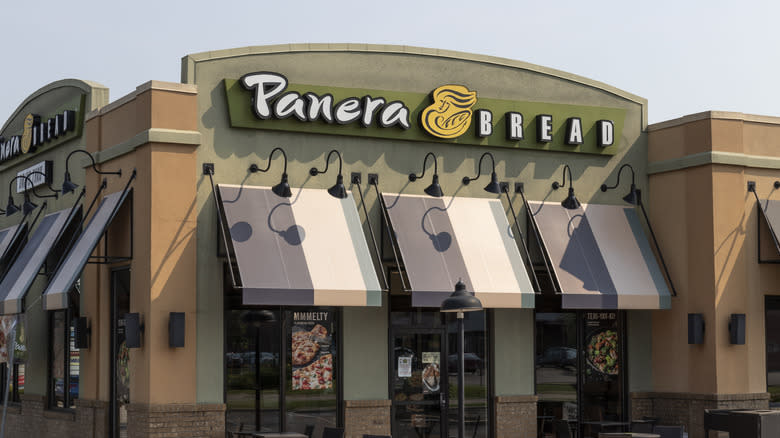 Exterior of Panera Bread 