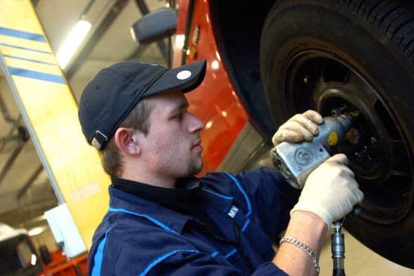 A2445Y British young student mechanic portrait UK