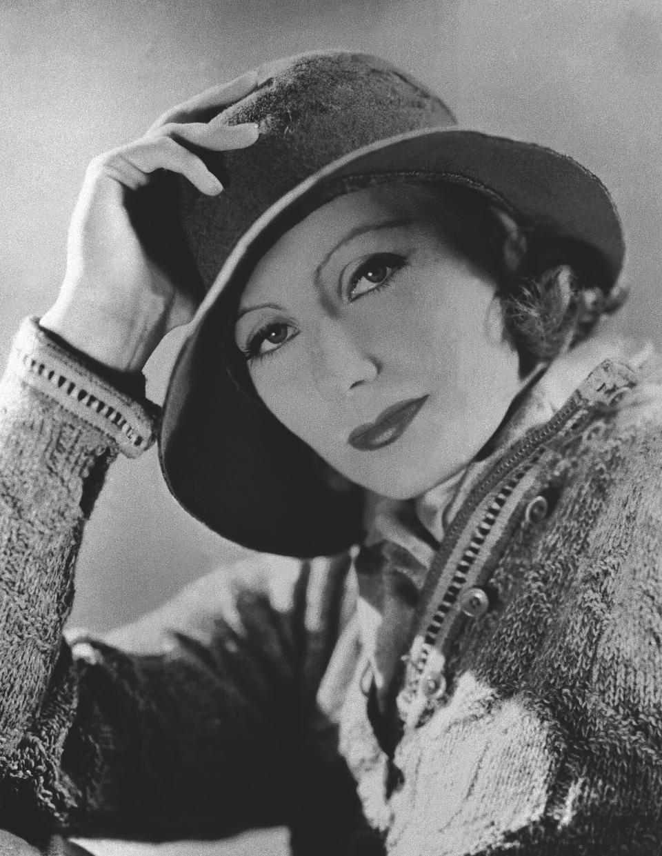 greta-garbo-hollywood-maverick