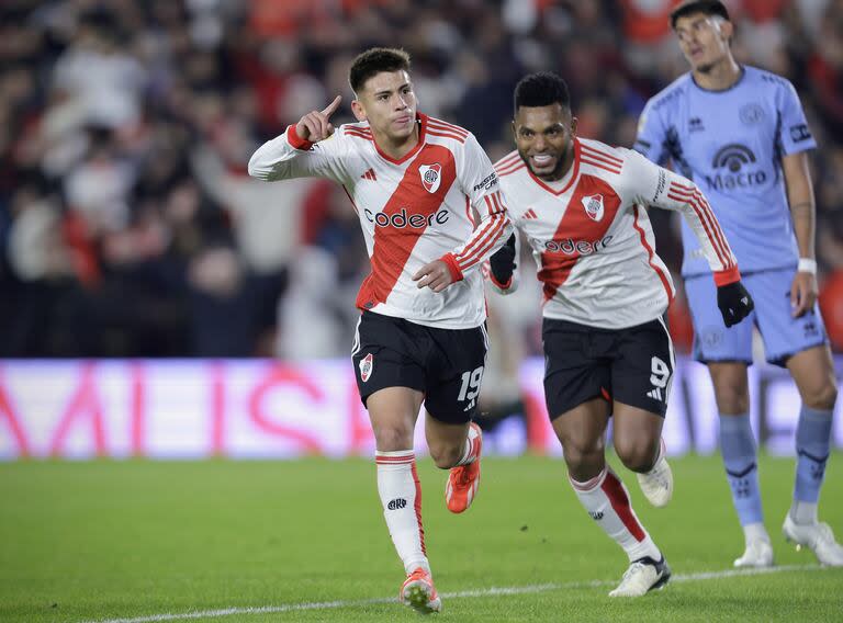 Claudio 'Diablito' Echeverri abrió la cuenta para River en el triunfo sobre Belgrano por 3 a 0