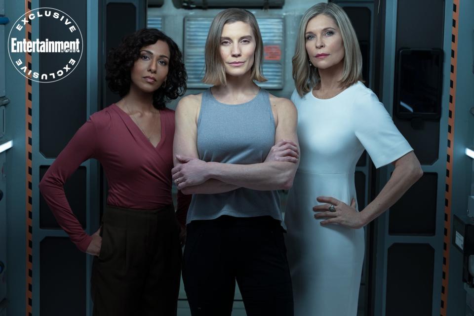 Another Life (L to R). Rekha Sharma as Ursula, Katee Sackhoff as Niko Breckinridge, Kate Vernon as Ava Breckinridge in episode 210 of Another Life.