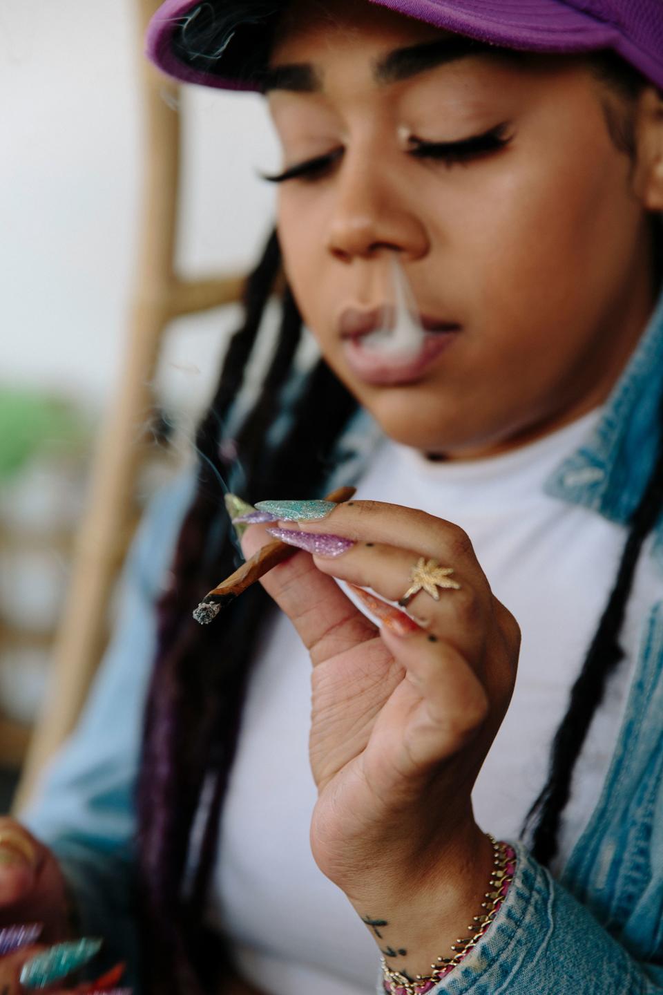 An In Bloom guest. “For the week or so leading up to the event, strangers kept sending me photos of their flower-themed manicures that they had done especially for In Bloom,” Charbonneau said.