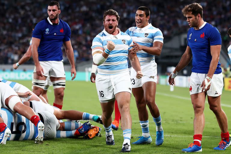 Try y festejo de Montoya junto a Santiago Carreras, en el Mundial 2019 de Japón, contra Francia