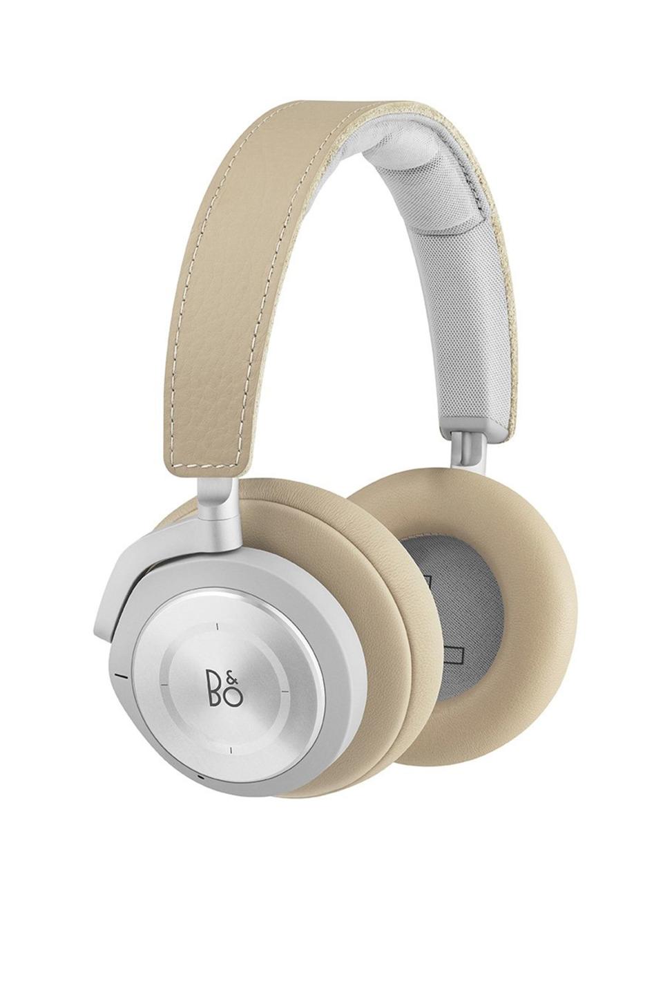 4) Beoplay H9i Wireless Bluetooth Over-Ear Headphones