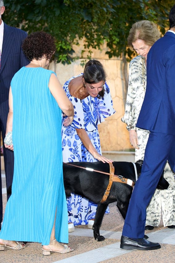 La Reina se reencuentra con Cayden, el perro guía del atleta paralímpico Joan Munar Martínez