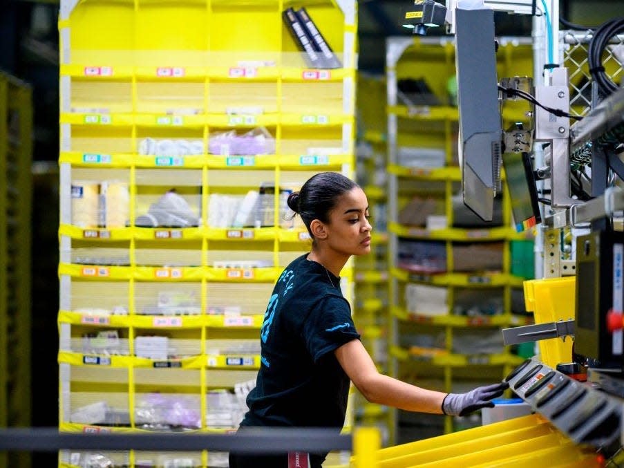 amazon warehouse worker