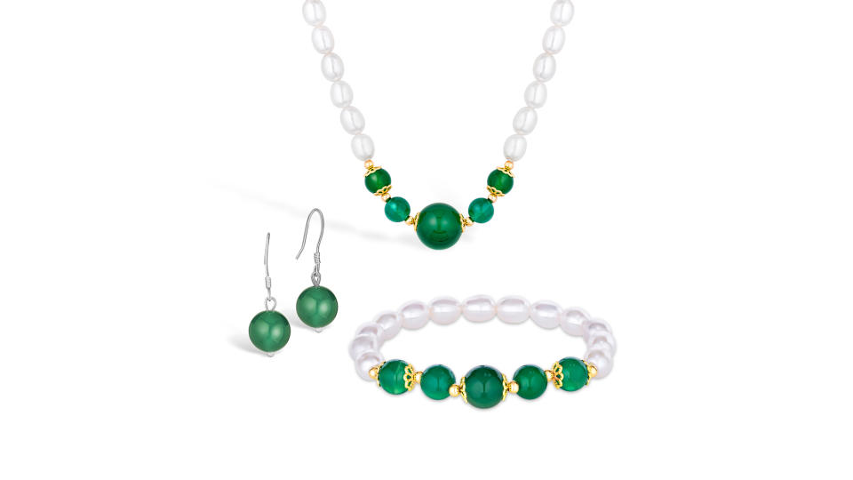 SK Jewellery Green Agate 3-pcs Pearl Set (Photo: Lazada SG)
