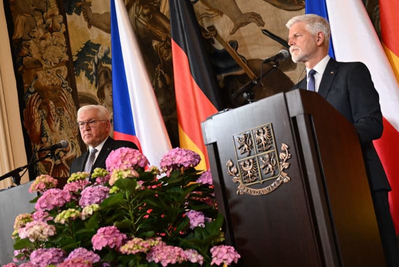 German President Frank-Walter Steinmeier (L) and Czech President Petr Pavel speak during a press conference after their meeting at Prague Castle. The occasion of the trip is the Czech Republic's accession to the EU 20 years ago. Britta Pedersen/dpa