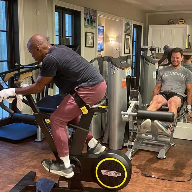 mark-wahlberg-leg-day