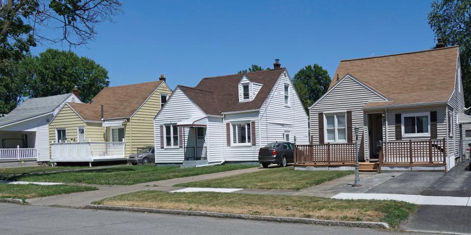 A row of homes in a residential neighborhood.