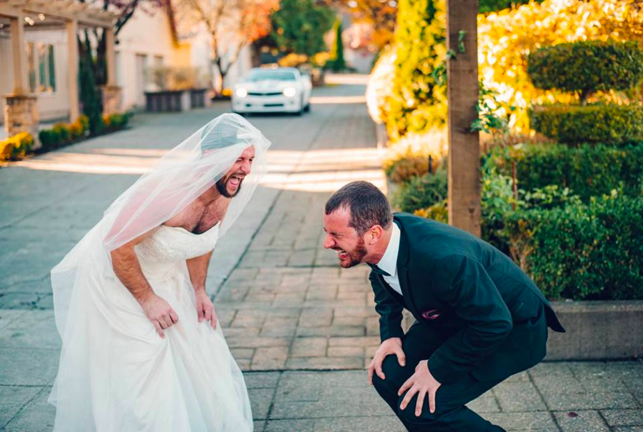 The groom and his best friend getting silly on the big day. (Photo: Courtesy of Anna Morrison Photography/Facebook)