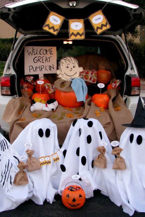 <p><a href="https://www.countryliving.com/life/kids-pets/g3579/trunk-or-treat-ideas/" rel="nofollow noopener" target="_blank" data-ylk="slk:Trunk-or-treating;elm:context_link;itc:0;sec:content-canvas" class="link ">Trunk-or-treating</a>, aka the practice of Halloween tailgating, gains popularity. "Organizers of this and several other trunk-or-treats do not know for sure how the idea came about, or where and when the first event of its kind took place," the <a href="http://www.nytimes.com/2006/10/31/nyregion/31treat.html?_r=0" rel="nofollow noopener" target="_blank" data-ylk="slk:New York Times;elm:context_link;itc:0;sec:content-canvas" class="link "><em>New York Times</em></a> wrote in 2006. "But the fad has exploded this year, with scores of communities posting open invitations on the Internet or in local newspapers."</p>