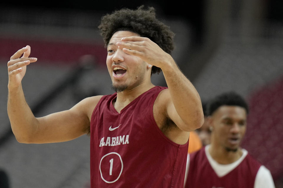 Alabama guard Mark Sears practices ahead of a Final Four college basketball game in the NCAA Tournament, Friday, April 5, 2024, in Glendale, Ariz. UConn plays Alabama on Saturday. (AP Photo/Brynn Anderson )