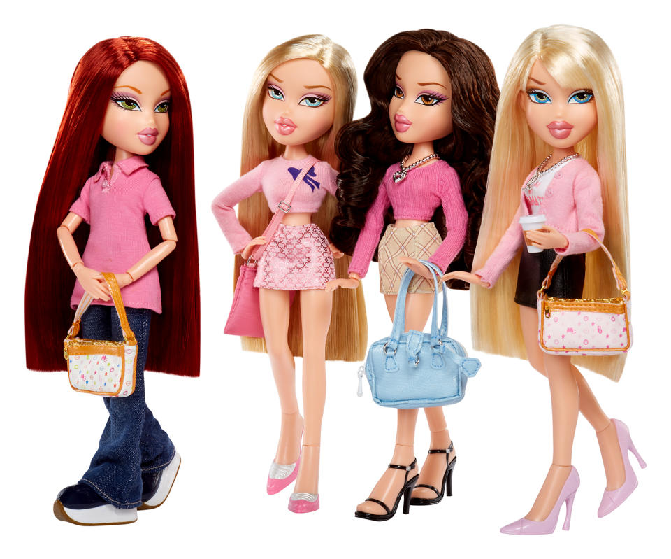 Bratz x "Mean Girls" dolls, plastics, Lindsay Lohan, Rachel McAdams, Regina George, Gretchen Wieners, Karen Smith