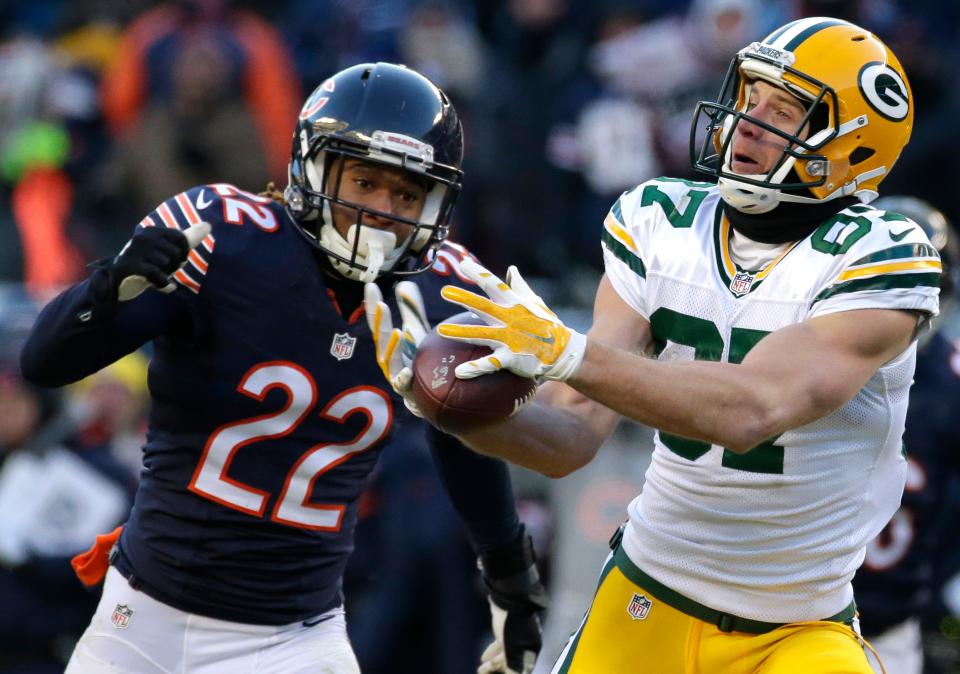 Wide receiver Jordy Nelson reels in 60-yard pass while being covered by Chicago cornerback Cre'von LeBlanc during the fourth quarter of their game Dec. 18, 2016