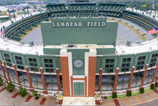 Saints look to remain unbeaten as they visit Lambeau Field in