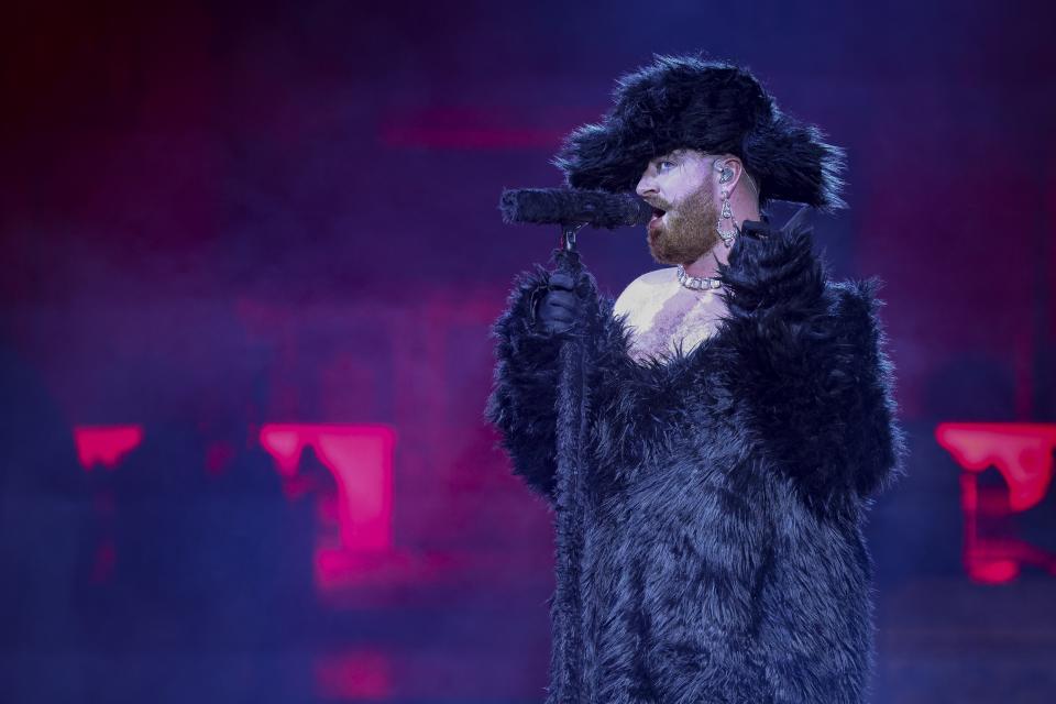 Sam Smith performs during for the Christian Cowan Spring/Summer 2024 womenswear fashion collection presented Thursday, Sept. 28, 2023 in Paris. (AP Photo/Vianney Le Caer)